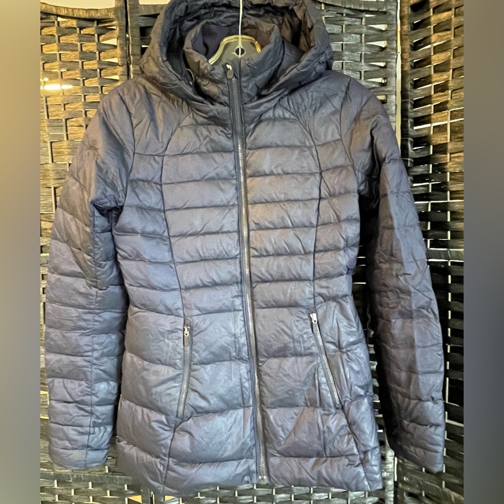 Lululemon Women's Hooded Quilted Light Puffer Coat